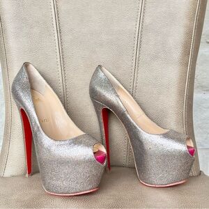Christian Louboutin Highness 160 Glitter Silver Multicolor Peep Toe Euro 38 1/2